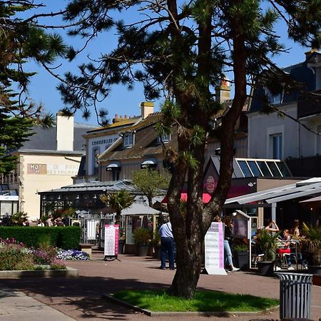 La Courette, Maison Avec Cour Proche Plage Graye-sur-Mer Екстер'єр фото